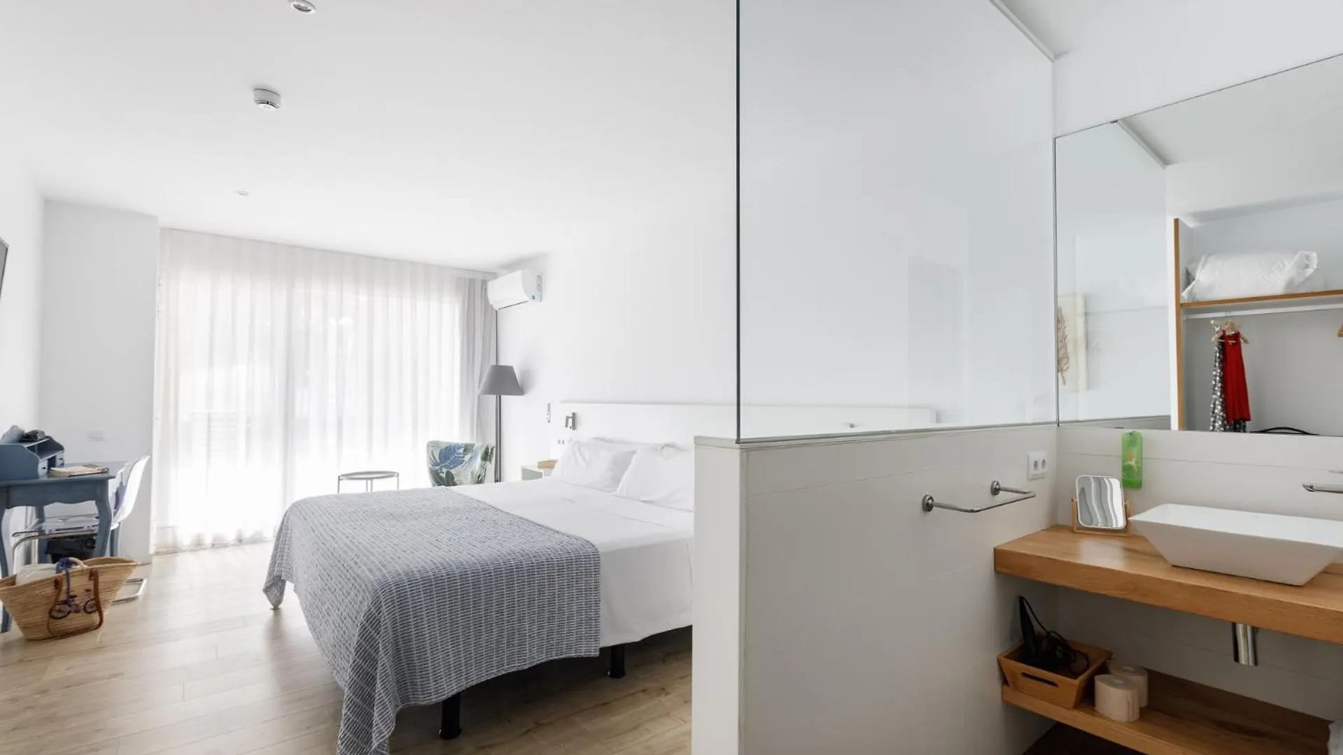 Hotel Hcp Calella De Palafrugell 3*,  Španělsko